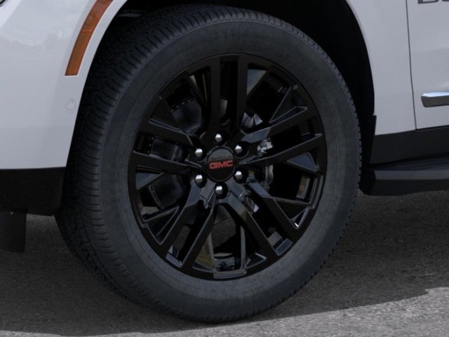 2026 GMC Yukon Denali - Photo 9