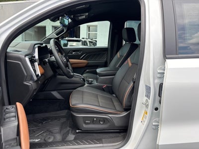 2025 GMC Canyon AT4