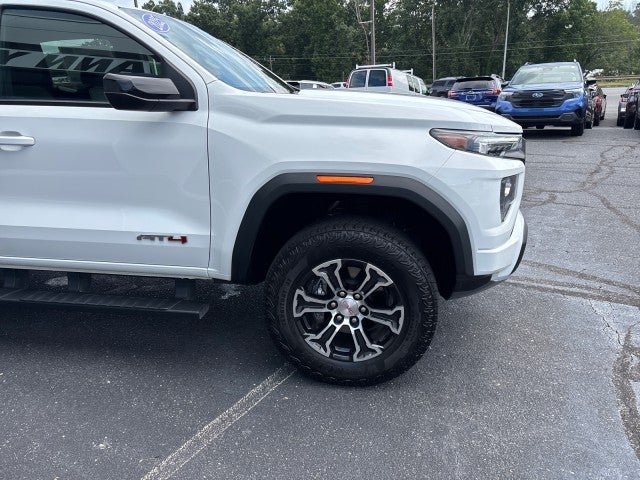 2025 GMC Canyon AT4