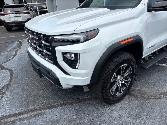 2025 GMC Canyon AT4