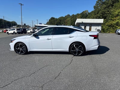 2023 Nissan Altima 2.5 SR