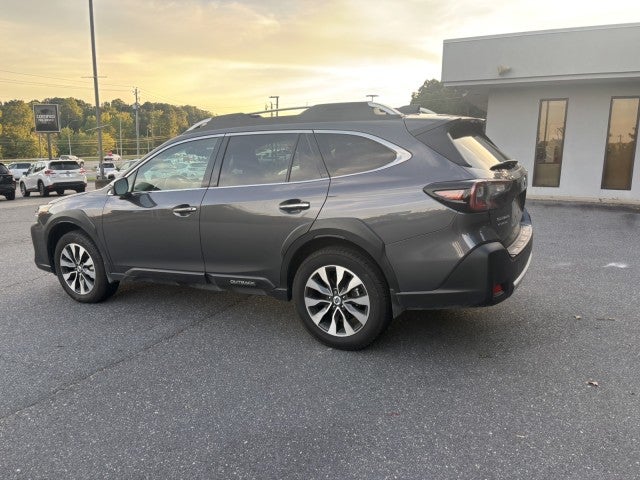 2025 Subaru Outback Touring