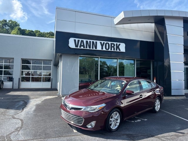 2015 Toyota Avalon Limited's photo