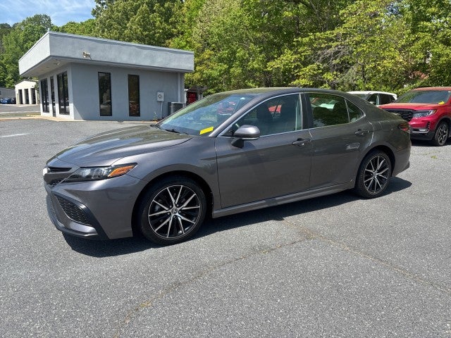 2021 Toyota Camry SE Nightshade