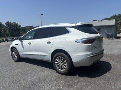 2022 Buick Enclave Essence