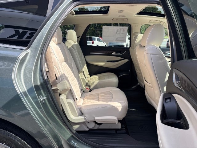 2022 Buick Enclave Avenir