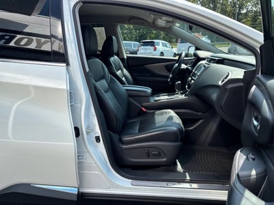 2023 Nissan Murano SL