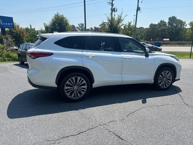2021 Toyota Highlander Platinum