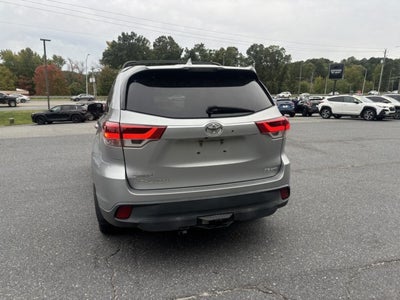 2018 Toyota Highlander SE
