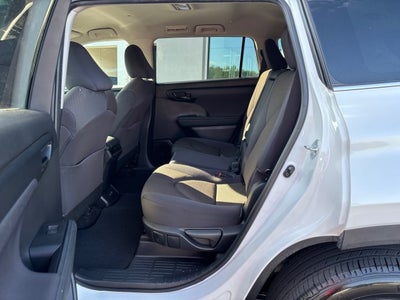 2023 Toyota Highlander L