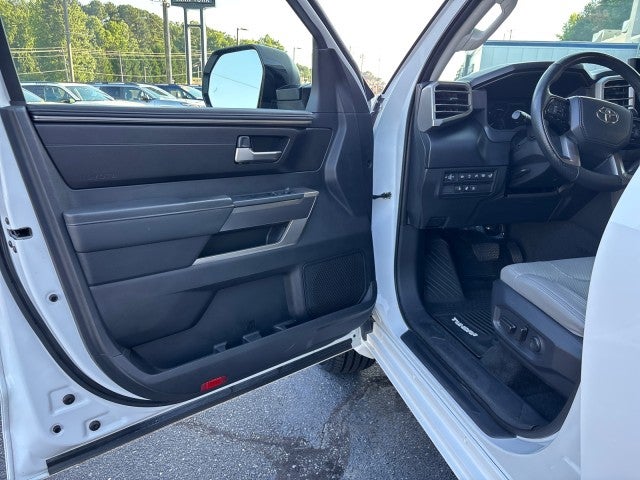 2022 Toyota Tundra 4WD SR5