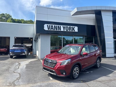 2024 Subaru Forester Premium