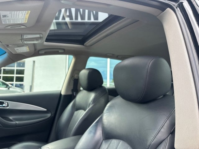 2017 INFINITI QX50 Base