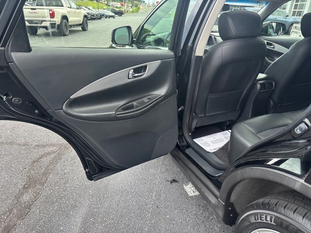 2017 INFINITI QX50 Base