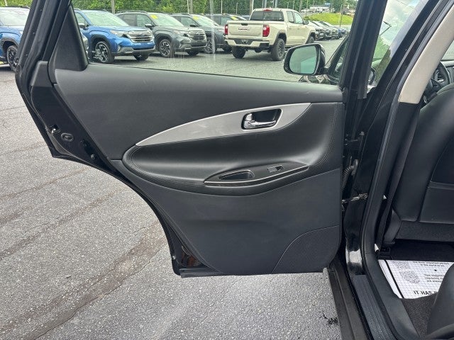 2017 INFINITI QX50 Base