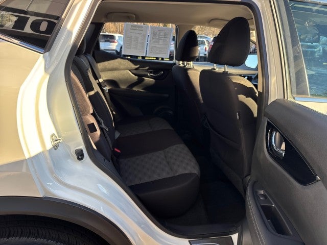 2022 Nissan Rogue Sport SV