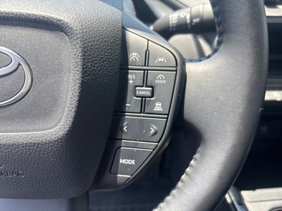 2025 Toyota Prius LE