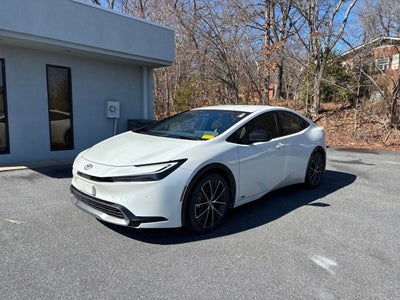 2024 Toyota Prius LE