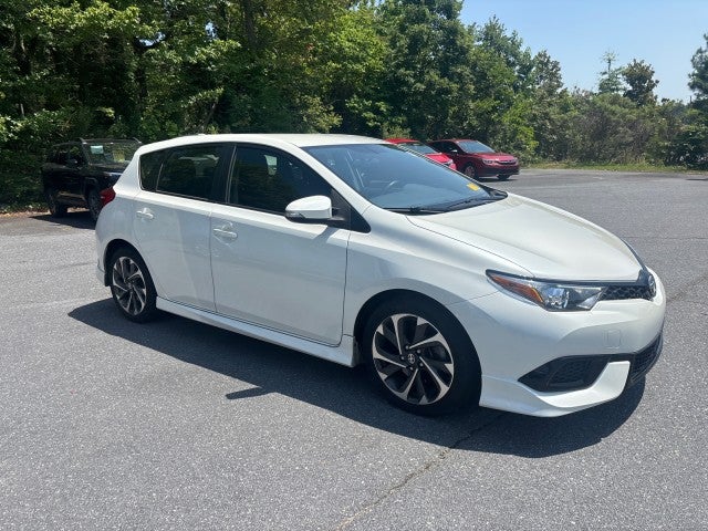 2016 Scion iM 5DR HB CVT