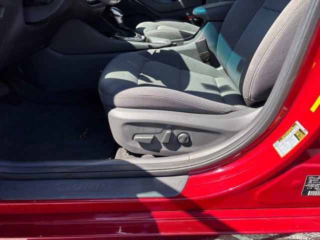 2022 Hyundai Ioniq Hybrid SE