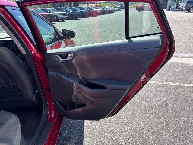 2022 Hyundai Ioniq Hybrid SE