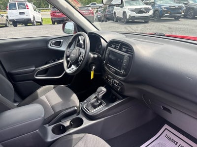 2024 Kia Soul LX