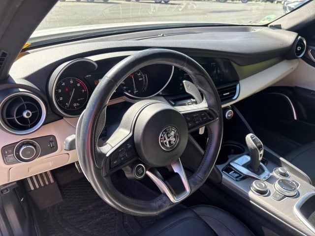 2020 Alfa Romeo Giulia Sport